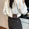 Bolso Mini Silla de Gamuza de Alta Gama, Bolso Pequeño con Pañuelo de Seda y Cuentas, Bolso Cruzado, Bolsita para Auriculares, Bolsita de Cuello de Nicho, Bolso Pequeño para Accesorios