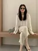 Top de tricô Tencel vazado estilo coreano, requintado e jovial, estilo puro, modelagem relaxada, para mulheres, design de outono, blusa leve