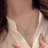 Colar com Pingente de Cavalo de Troia Gelo Triturado Tendência para Mulheres, Corrente Exclusiva de Clavícula de Luxo Leve de Alto Padrão, Dropshipping