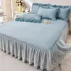 Estilo Novo Fresco de Verão 2026 Jogo de Cama com Saia de Cama com Borda de Renda, Jogo de Cama de Feijão de Gelo Três Peças
