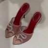 Desfile de Moda Primavera 2026 Estilo Nuevo Sandalias de Media Punta de Tacón Alto con Pedrería en Forma de Serpiente de Punta Abierta para Uso en Exteriores, Sandalias Elegantes de Malla con Punta Puntiaguda Negras