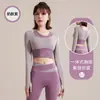 Ropa de Yoga para Mujer 2025 Primavera y Otoño Nuevo Estilo Ropa Exterior de Manga Larga con Almohadillas en el Pecho, Tops Deportivos Transpirables a Prueba de Impactos para Correr, Ropa de Fitness