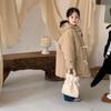 Abrigo Infantil 2026 Estilo Invierno para Niños y Niñas, Versión Coreana, Engrosado con Botones de Cuerno, Con Capucha, Longitud Media