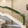 Zonghong Adorno Colgante Decorativo Navideño de Ratán con Bayas Rojas y Piñas 2.7 Metros Decoraciones Navideñas de Ratán Material de PVC