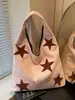 Bolso de hombro grande de estilo coreano minimalista con bordado de estrella para mujer, nuevo modelo 2026, bolso casual para estudiante universitario, para el día a día, bajo el brazo