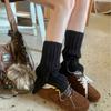 Novedad Otoño e Invierno 2025 Calcetines de Felpa Otoño e Invierno para Mujer Calcetines Clásicos con Abertura Color Puro Estilo Japonés Retro Rayas Verticales Calentadores de Piernas