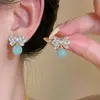 Aretes de aguja plateada con diamantes, borlas geométricas de perlas, ultra brillantes, lujosos y exquisitos, personalizados y elegantes, aretes de alta gama