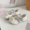Zapatillas Planas Estilo Universitario, Versátiles y Ligeras para Mujer, Nuevo Modelo 2026 con Moño Floral, Zapatos de una Sola Pieza Transpirables 8012