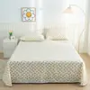Conjunto de Lençóis de Cama Três Peças Estilo Girly em Cetim com Tecido Grosso Cardado e Renda Conjunto de Roupa de Cama Clássico Novo Primavera e Verão 2026
