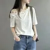 Camiseta feminina da moda plus size com babados e manga curta, novo estilo verão 2026, corte solto, modelagem que emagrece, elegante, decote assimétrico, top ombro a ombro
