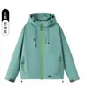Chaqueta de expedición tres en uno para mujer, estilo invierno, forro polar, cálida, impermeable para exteriores, chaqueta naranja con logo estampado, ropa de montañismo