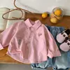 Camisas Infantis Versáteis de Primavera 2026 Novo Estilo Camisa de Manga Longa com Gola Padre 100% Algodão para Meninos Camisa Casual de Algodão para Crianças Pequenas