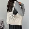 Otoño/Invierno Retro Gran Capacidad 2026 Nueva Moda Sencilla Versátil Elegante Cotidiana Nicho Bolso Tote de Hombro Único y de Mano