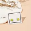 Aretes de cerámica de flor de cinco pétalos aretes frescos originales para estudiantes y chicas nuevo suministro para transmisiones en vivo en línea