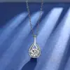 Collar de moissanita de imitación de 2 quilates para mujer, chapado en platino pt950, cadena para clavícula, colgante de circonita de ocho corazones y ocho flechas, joyería