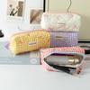 Bolsa de Cosméticos Acolchada Blanca con Lazo Pequeña Fresca y Linda Estudiante Bolsa de Almacenamiento Portátil Neceser de Gran Capacidad