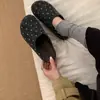 Mules slip-on retrô de sola grossa e bico fechado para mulheres, estilo coreano outono 2026, design exclusivo de bolinhas, bico redondo, mocassins fáceis de calçar
