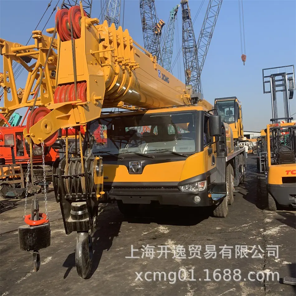 xcmg qy70k crane (5)