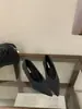 Zapatos Nuevos de Otoño e Invierno 2025 Estilo Coreano Delgado Punta Puntiaguda Boca Baja Tacón Alto Cuña Slip-On Zapatos de Gamuza para Viajar