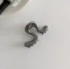 Clip de metal irregular de viento frío de verano, clip de pinza de alta calidad, temperamento, coleta alta semi-atada, artefacto para la parte posterior de la cabeza, pinza de tiburón