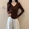 Camiseta de manga larga asimétrica con cuello en V estilo coreano para mujer en primavera y otoño, ajustada, corta, ceñida a la cintura, estilo interior, top base