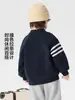Chaqueta de Béisbol Gruesa con Forro de Polar para Niños Invierno 2026 Nuevo Estilo Ropa de Invierno Ropa para Niños Pequeños Top de Moda