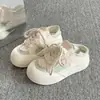 Tênis Brancos Slip-On Versáteis de Duas Vias para Mulheres - Lançamento Primavera 2026 - Sapatos Casuais de Solado Grosso - Mocassins Versáteis de Nicho