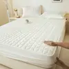 2025 Grado A Algodón Crudo Soya Antibacteriano Acolchado Impermeable Sábana Protector de Colchón de Cobertura Total Anti-Ácaros Transfronterizo Sensación Fresca