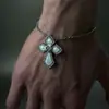 Colar Vintage Cruz de Coração para Mulheres, Corrente de Clavícula de Nicho de Luxo, Acessório Gargantilha Doce e Cool para Garotas Spicy