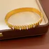 Pulseira de Aço Inoxidável com Fecho Redondo em Zircônia em Formato de Coração, Estilo Minimalista, Única e Versátil, Joia de Nicho de Luxo Leve