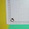 Gato de Dibujos Animados Lindo Estilo Japonés Letra Kt Parche de Aleación Pasador DIY Funda de Teléfono Accesorio para Zueco
