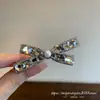 Presilha de Cabelo Estilo Coreano Laço com Pérolas e Strass Presilha para Franja Lateral Presilha de Cabelo Rebelde da Moda Presilha Versátil de Alta Qualidade Elegante