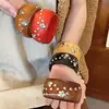 Nova pulseira de madeira com rebites redondos de flor europeia e americana, pulseira de pulso estilo étnico vintage, joias de design de nicho atacado