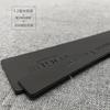 Tendencia de moda etiqueta negra táctil tarjeta negra etiqueta UV impresión etiqueta de ropa universal para hombre y mujer etiqueta logo