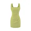 Saia Plissada Elegante Feminina de Corte Justo Kendall Cintura Marcada Aderente ao Corpo Vestido Regata Saia Curta Estilo Hepburn Francês Gola Quadrada Alça Fina
