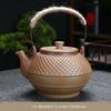 Bule com Alça para Preparo no Fogão, Bule Martelado Cor Creme em Estilo Japonês, Conjunto de Chá para Uso ao Ar Livre e Doméstico, Adequado para Aquecer Chá sobre Chama Aberta