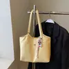 Bolsa Tote de Grande Capacidade Lisa e Simples para Mulheres, Nova Bolsa de Mão Texturizada da Moda de Primavera para Trabalho e Deslocamento, Bolsa de Ombro