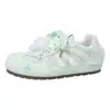 Zapatos de entrenamiento alemanes de encaje nuevos y de moda, versátiles, lindos, cómodos, transpirables, de malla simple, zapatos para mujer de alto valor