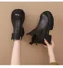 Botas Martin femininas de sola grossa, nova coleção outono/inverno 2026, estilo britânico, adequadas para mulheres baixinhas, retrô e versáteis, bico redondo, forradas com fleece, botas curtas