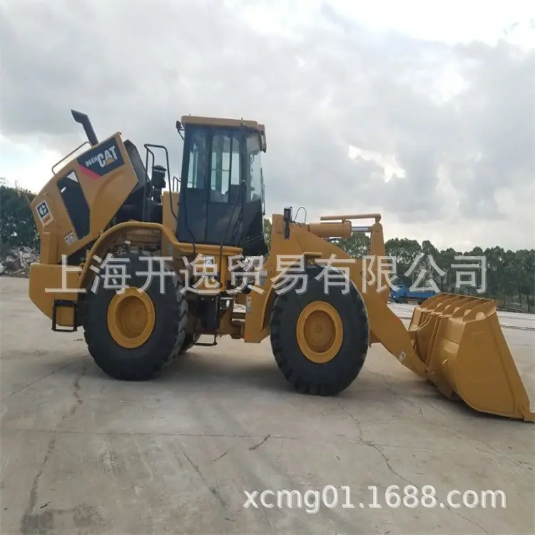 CAT 966 Front Loader (6)
