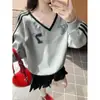 Sudadera de Encaje con Cuello en V Estampada de Color Contrastante de Manga Larga para Mujer en Otoño e Invierno Diseño de Nuevo Estilo Dulce Top Holgado y Chic