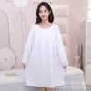 Falda de Baño para Salón de Belleza, Ropa de Masaje para Terapia de Cuero Cabelludo en Hombros y Cuello de Manga Larga, Bata de Baño Absorbente con Botones en la Espalda, Ropa Portátil para Fisioterapia con Vapor