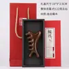 Ferramenta Multifuncional de Sandália de Sândalo Dourado Dragão e Fênix Quatro em Um com Logotipo Gravado para Compra Transfronteiriça, Adequada para Raspagem Nasal e Massagem de Meridianos em Todo o Corpo