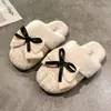 Nuevo estilo de 2026 con lazo, pantuflas de algodón estilo cuento de hadas, pantuflas esponjosas para mujer, lindas y casuales, populares entre influencers, adecuadas para otoño e invierno