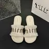 Sandálias de Encaixe Estilo Saia com Pérolas Inspiradas na Chanel, Lindas Novas Chinelos de Verão para Mulheres, Design Francês Plano com Solado Macio 2026