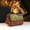 Bolso Pequeño Estilo Chino para Mamá 2026 Nuevo Vintage Cuero Tallado Bolso de Mano Elegante Cuero Genuino Nueva Gran Capacidad Estilo Étnico
