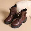 Botas Martin retro de sola grossa com fivela, nova coleção outono 2026, salto grosso plus size, botinhas estilo britânico para mulheres, em estoque