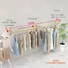 Estante de Exhibición para Tienda de Ropa Montado en la Pared Perchero Dorado para Ropa Colgante de Pared Estante de Exhibición Estante Minimalista Moderno de Moda Estilo Nuevo