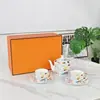 Juego Combinado de Taza y Platillo para Café Estilo Europeo Aijia Hueso de China Cafetera para el Té de la Tarde Juego de Té Taza y Platillo Lujo Accesible para el Hogar Regalo
