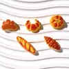 Brinquedo de Comida Croissant para Assar Joias Criativas DIY Acessórios de Cola de Creme Grampo de Cabelo Fivela de Tamanco Decoração Acessórios de Resina
